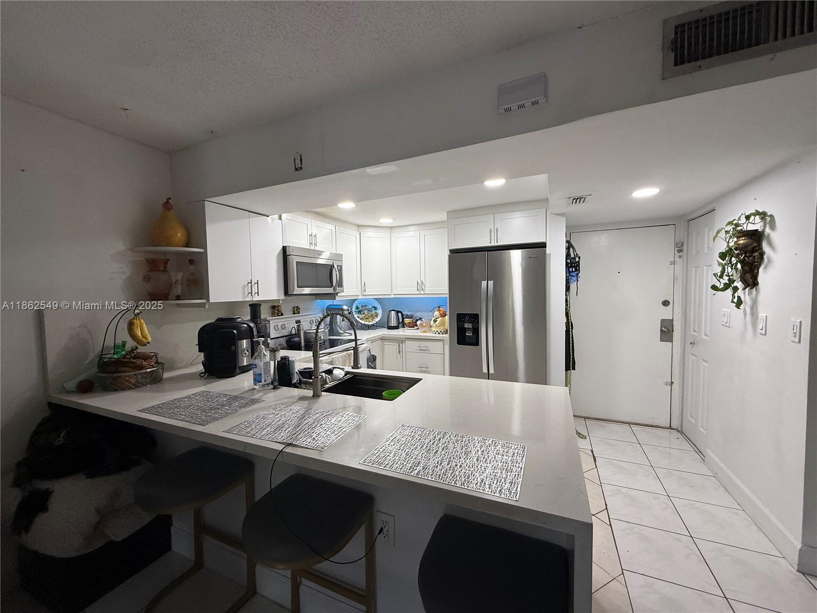 14201 N Kendall Dr #304D, Miami, FL, 33186 - Investment Condo. Photo #1