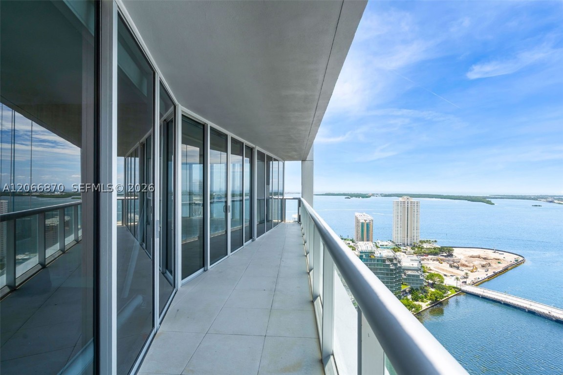 495 Brickell #3601, Miami, FL, 33131 - Investment Condo. Photo #1