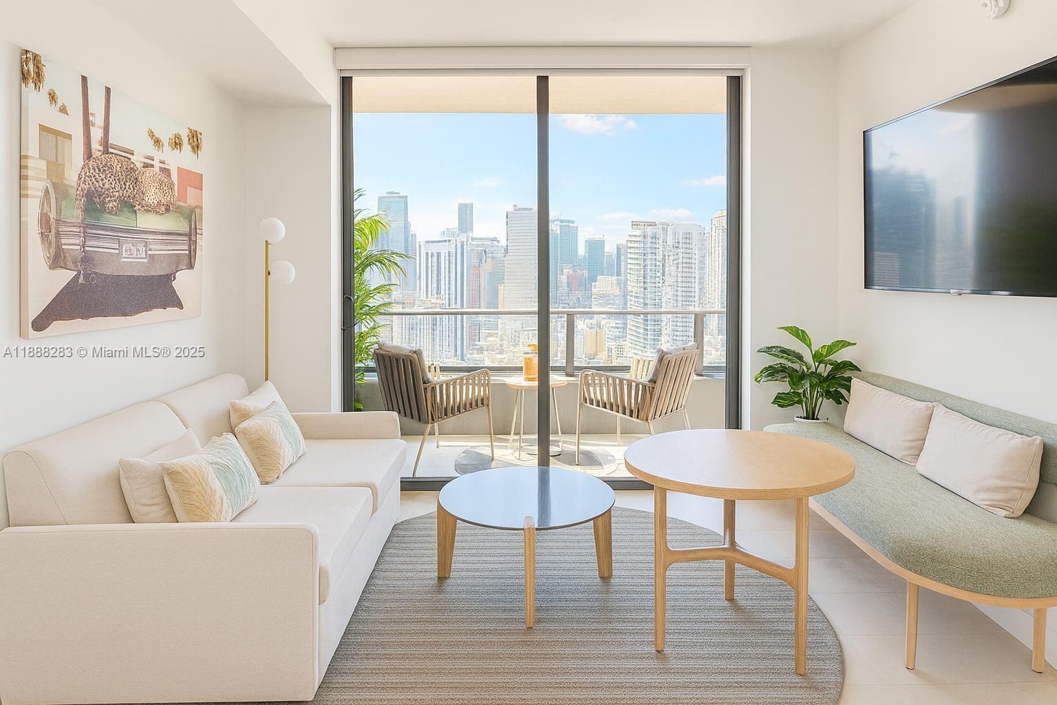 601 NE 1 #3214, Miami, FL, 33132 - Investment Condo. Photo #1
