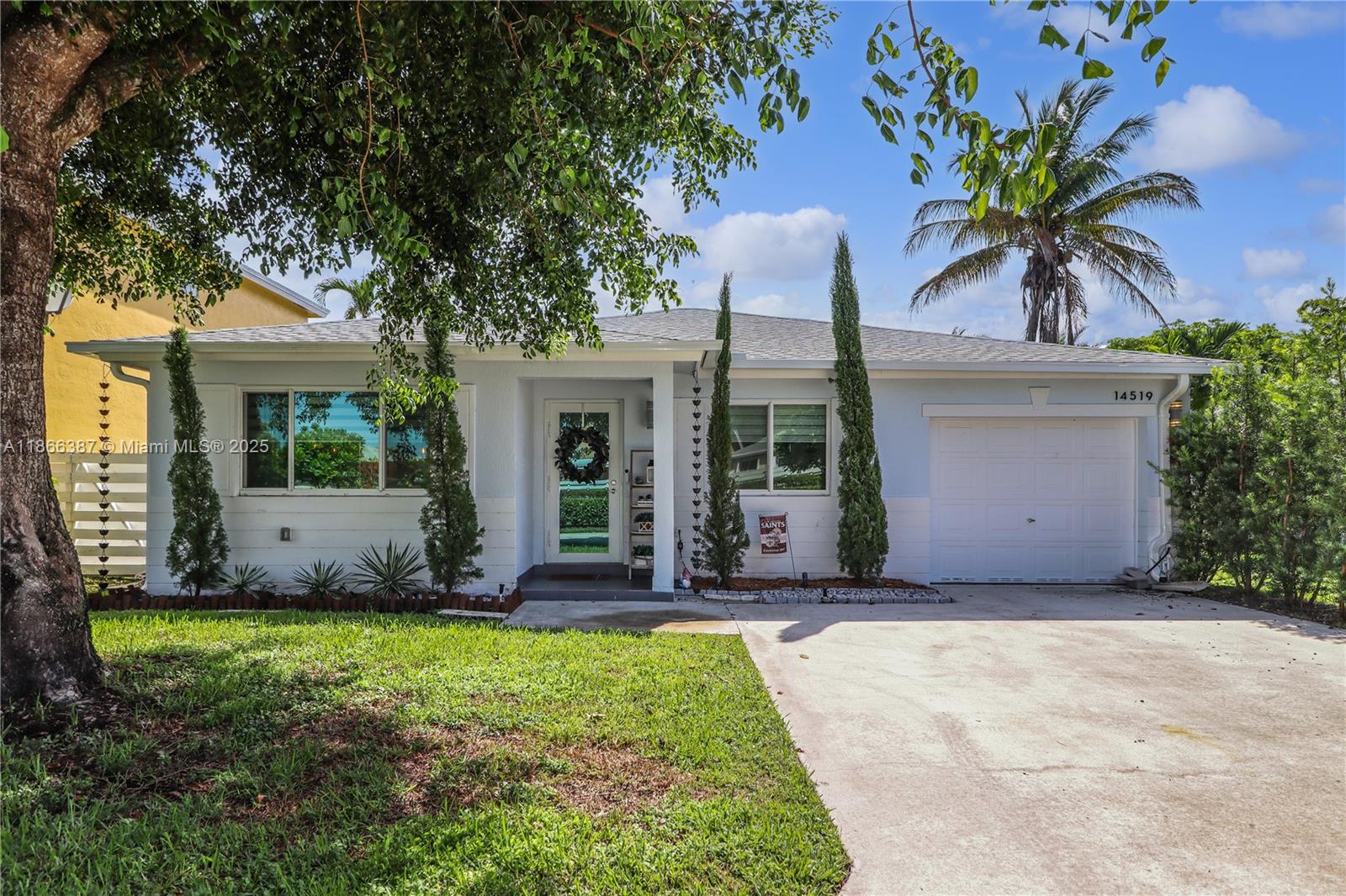 14519 SW 139th Ave Cir E, Miami, FL, 33186 - Investment Single Family Home. Photo #1