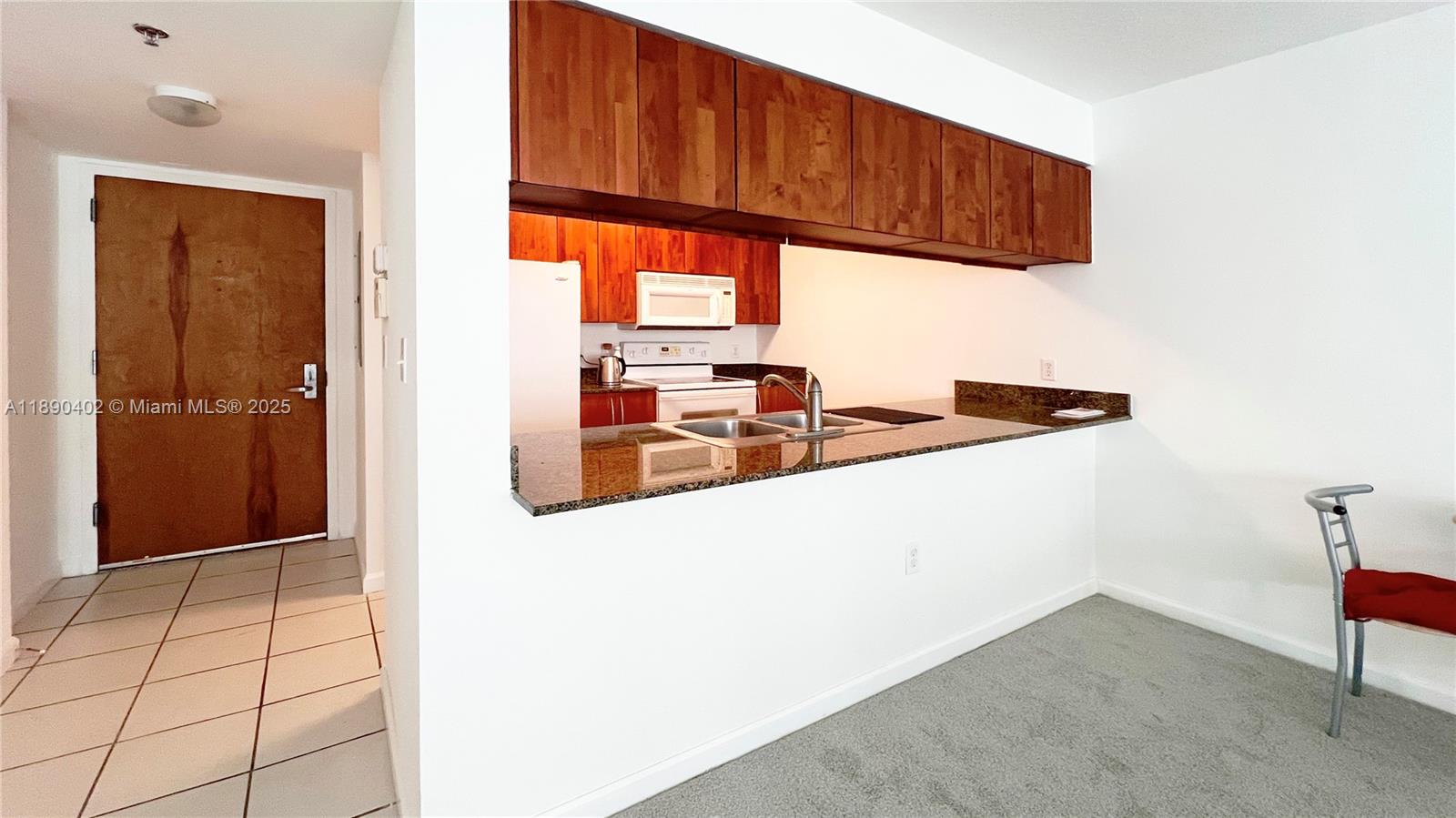 1200 Brickell Bay Dr #2814, Miami, FL, 33131 - Investment Condo. Photo #1