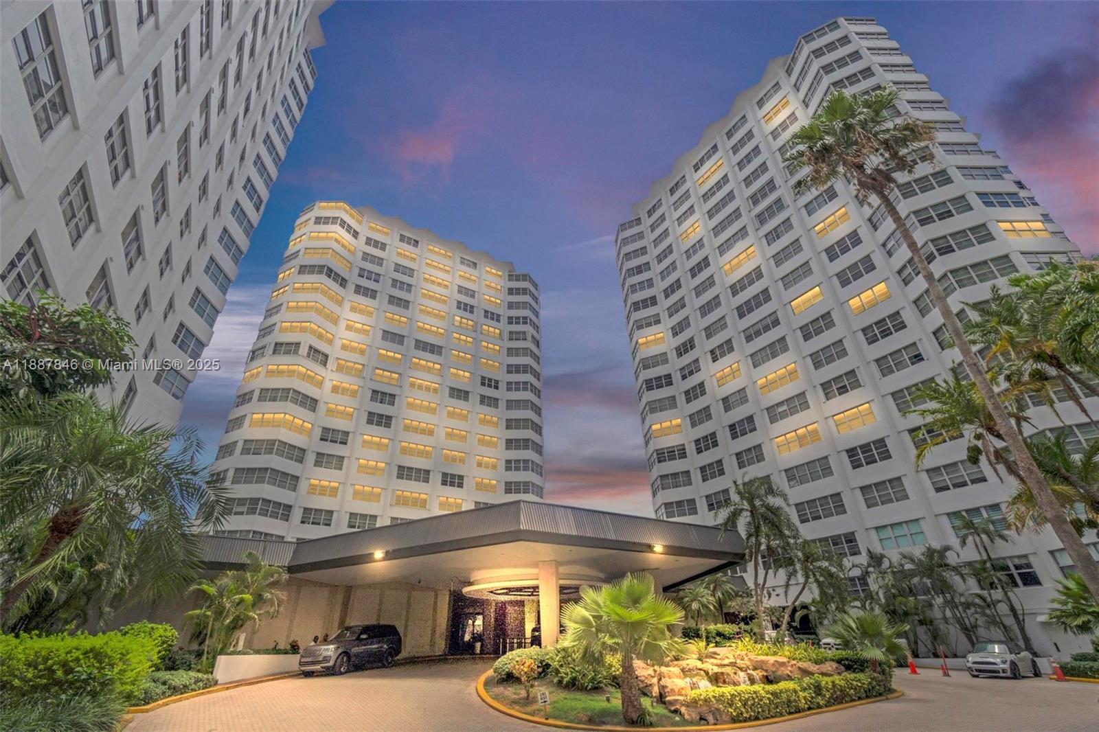 905 Brickell Bay Dr #1823, Miami, FL, 33131 - Investment Condo. Photo #1