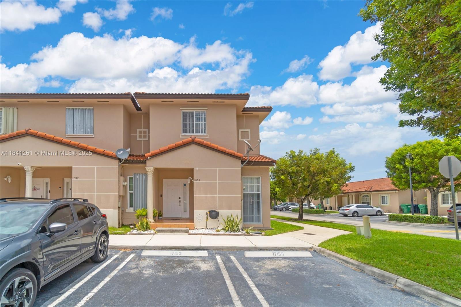 17153 SW 138th Ct, Miami, FL, 33177 - Investment Townhome. Photo #1