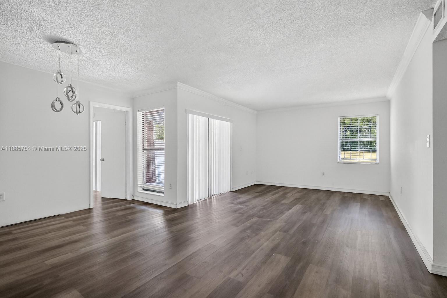 10837 NW 7th St #11-11, Miami, FL, 33172 - Investment Condo. Photo #1