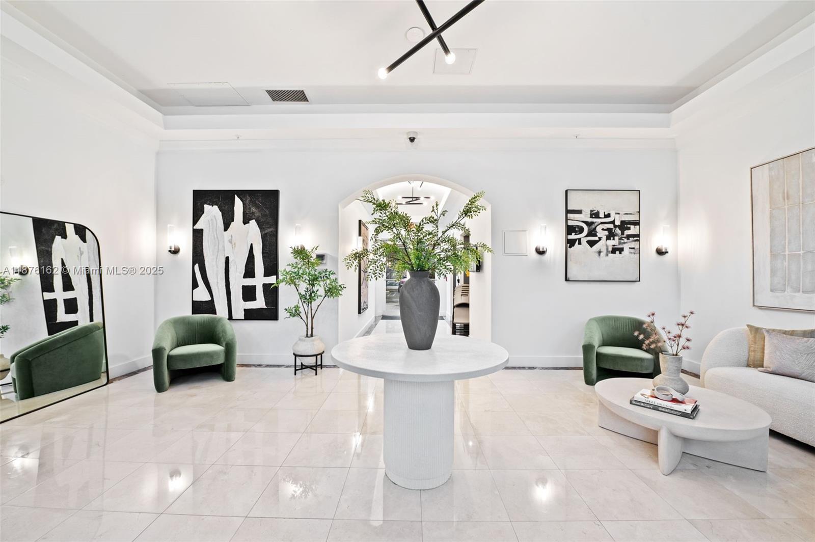 9021 SW 94th St #707, Miami, FL, 33176 - Investment Condo. Photo #1