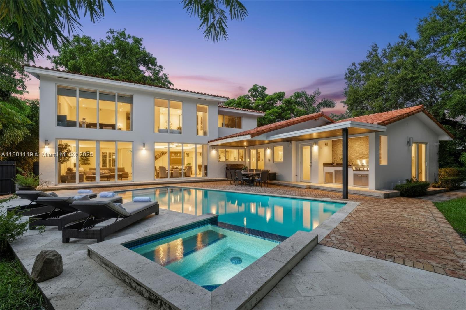 575 Bay Point Rd, Miami, FL, 33137 - Investment Single Family Home. Photo #1