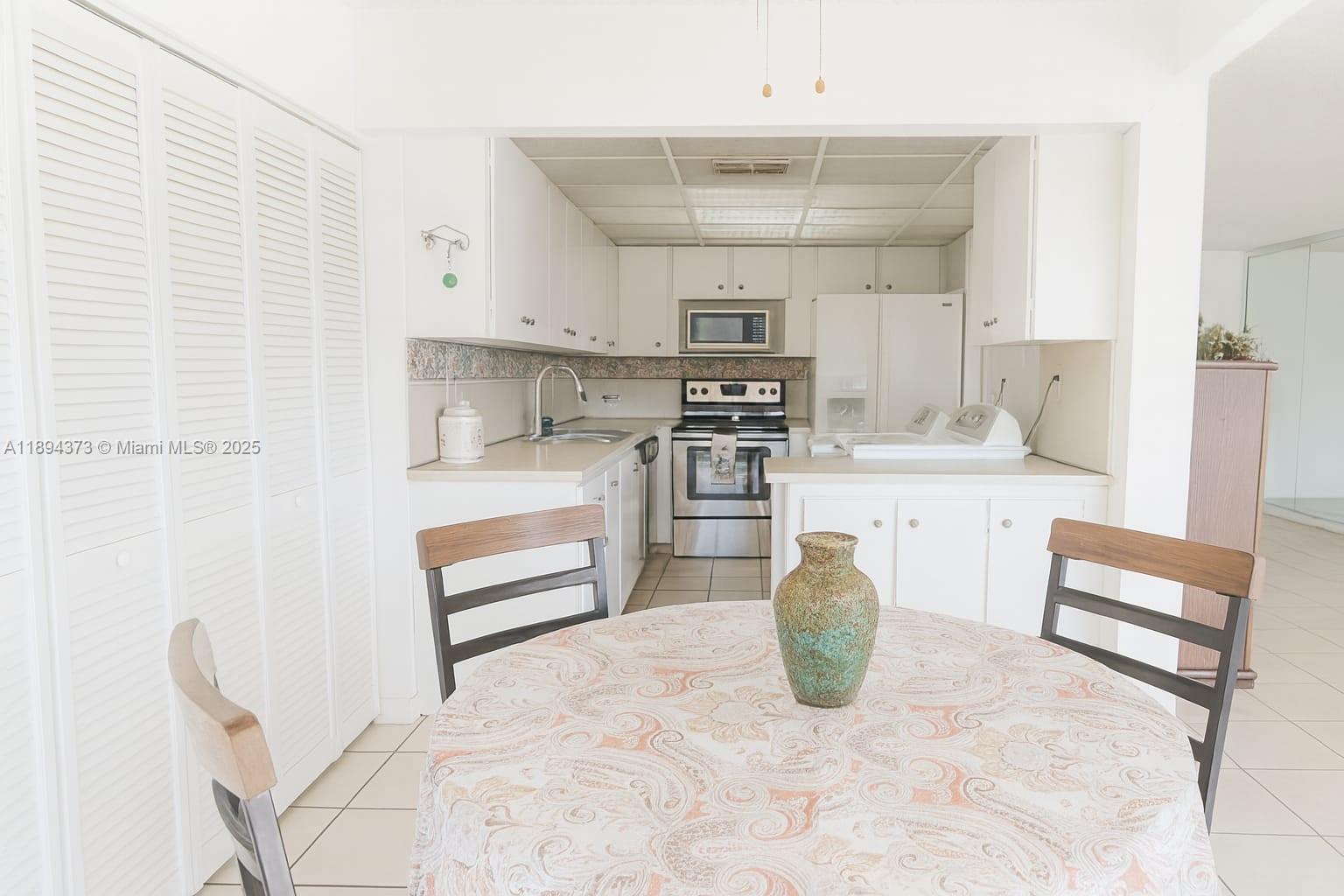 1300 SW 122nd Ave #415-2, Miami, FL, 33184 - Investment Condo. Photo #1
