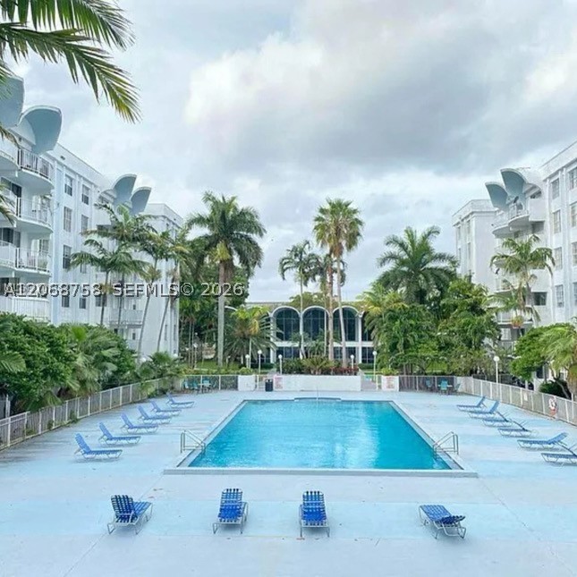 492 NW 165th St #C-415, Miami, FL, 33169 - Investment Condo. Photo #1