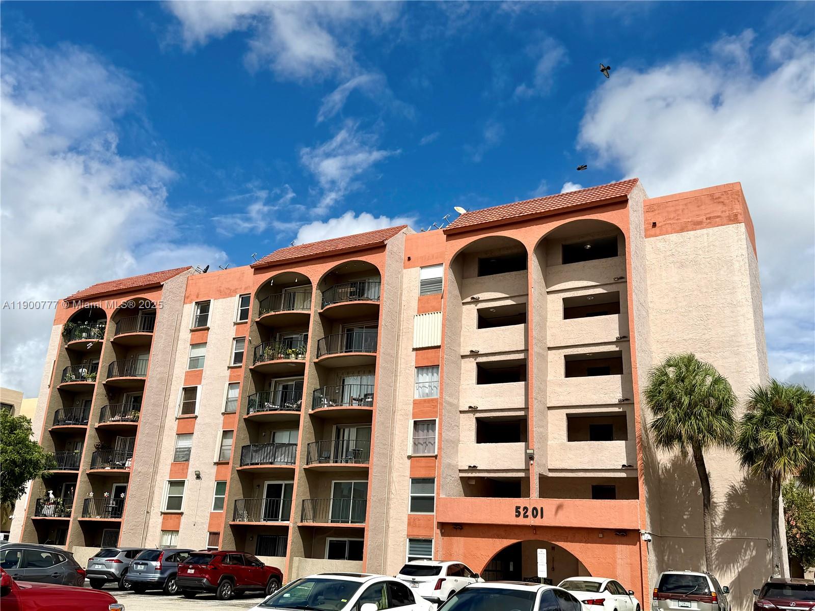 5201 NW 7th St #212, Miami, FL, 33126 - Investment Condo. Photo #1