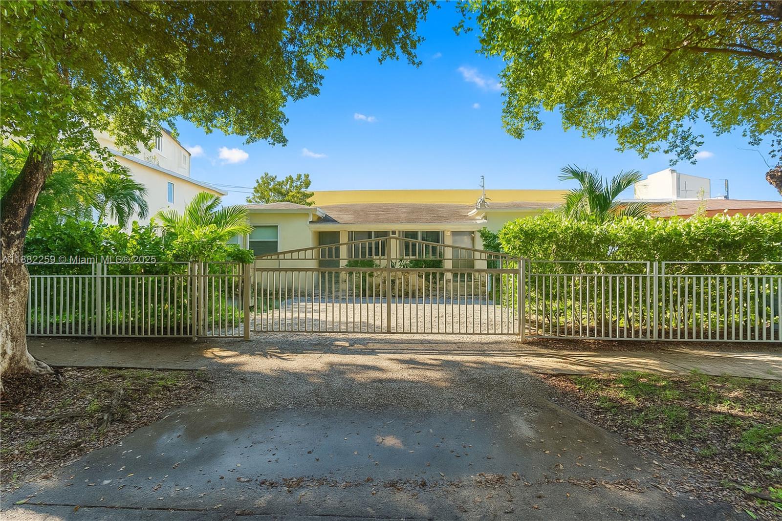 2530 SW 27th St, Miami, FL, 33133 - Investment Single Family Home. Photo #1