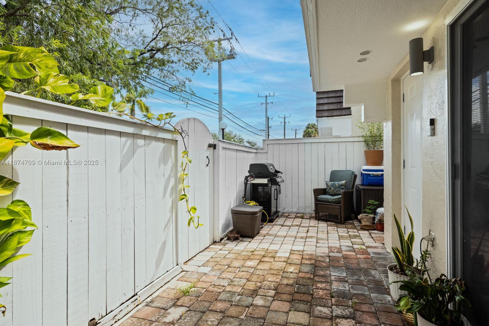 4550 SW 68th Ct Cir #54-8, Miami, FL, 33155 - Investment Condo. Photo #1