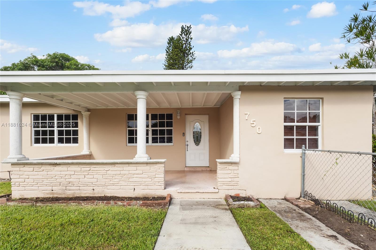 750 NW 24 Ave, Miami, FL, 33125 - Investment Single Family Home. Photo #1