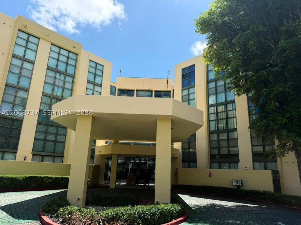 11780 SW 18th #215-2, Miami, FL, 33175 - Investment Condo. Photo #1