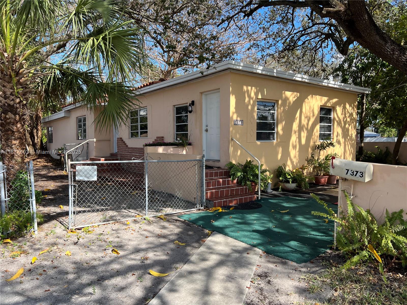 7373 SW 6th St, Miami, FL, 33144 - Investment Single Family Home. Photo #1