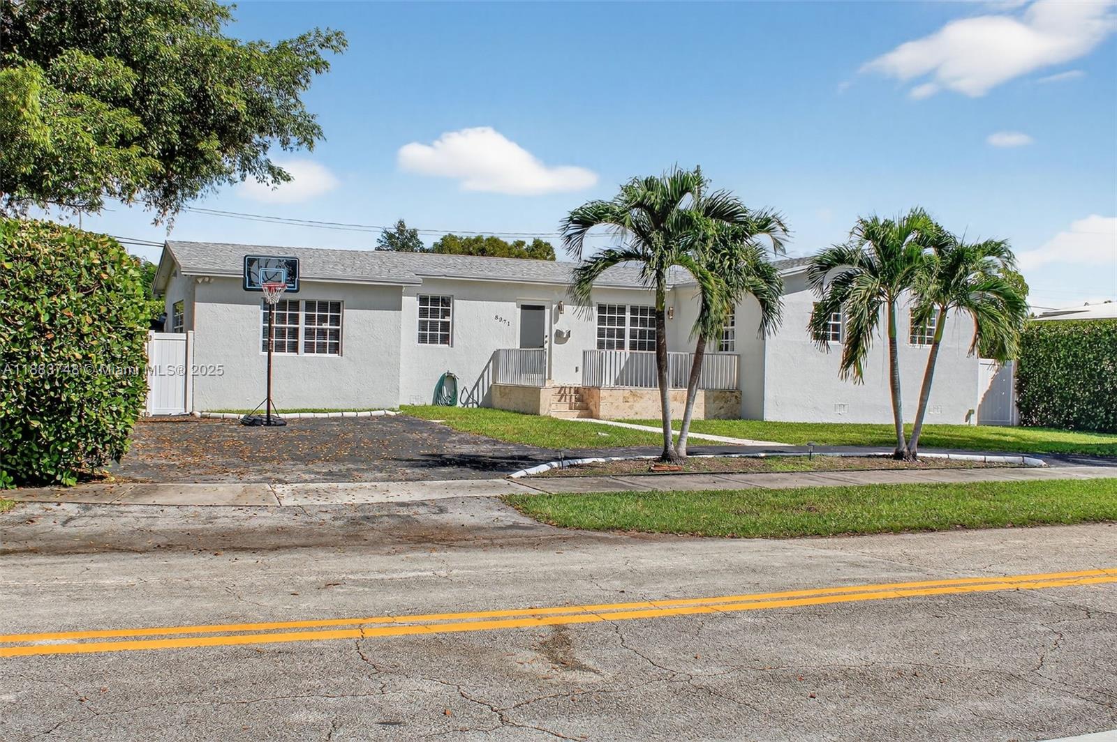 8371 SW 32nd Ter, Miami, FL, 33155 - Investment Single Family Home. Photo #1