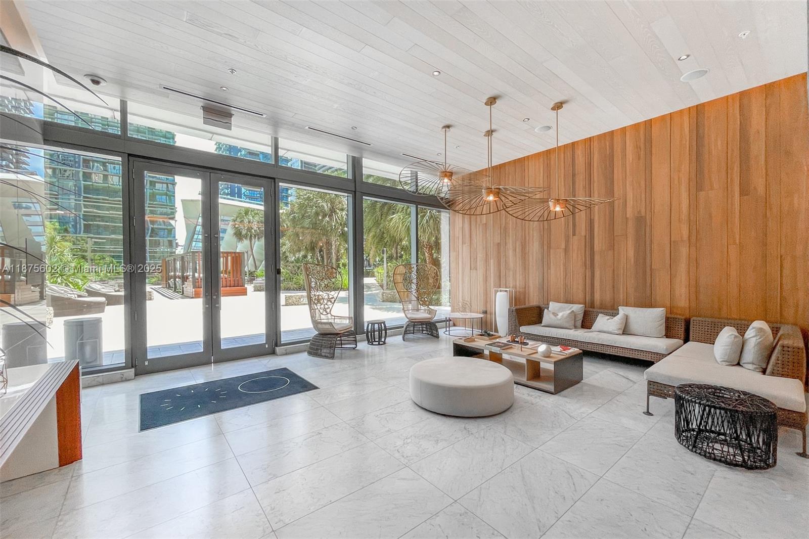 88 SW 7th St #2204, Miami, FL, 33130 - Investment Condo. Photo #1