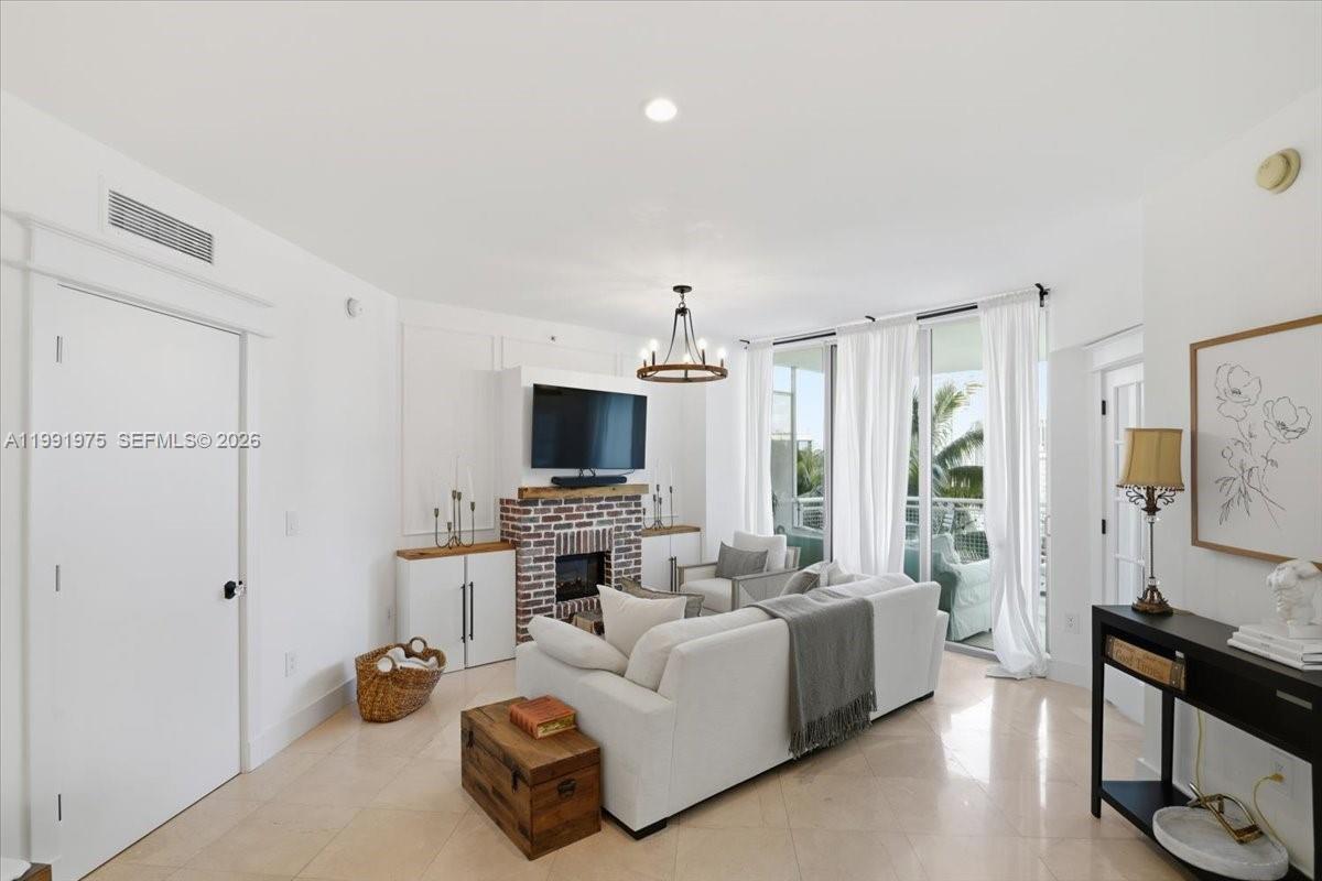 350 S Miami #1205, Miami, FL, 33130 - Investment Condo. Photo #1