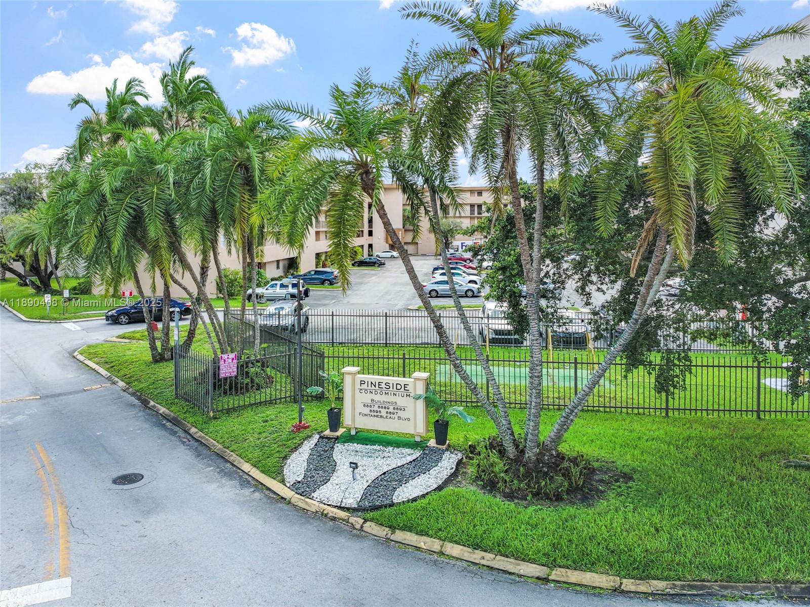 8895 Fontainebleau Blvd #107, Miami, FL, 33172 - Investment Condo. Photo #1