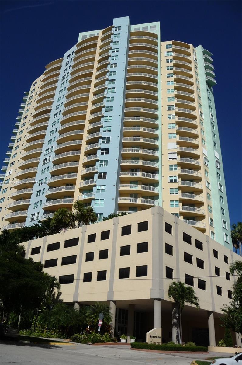 2475 Brickell Ave #2203, Miami, FL, 33129 - Investment Condo. Photo #1