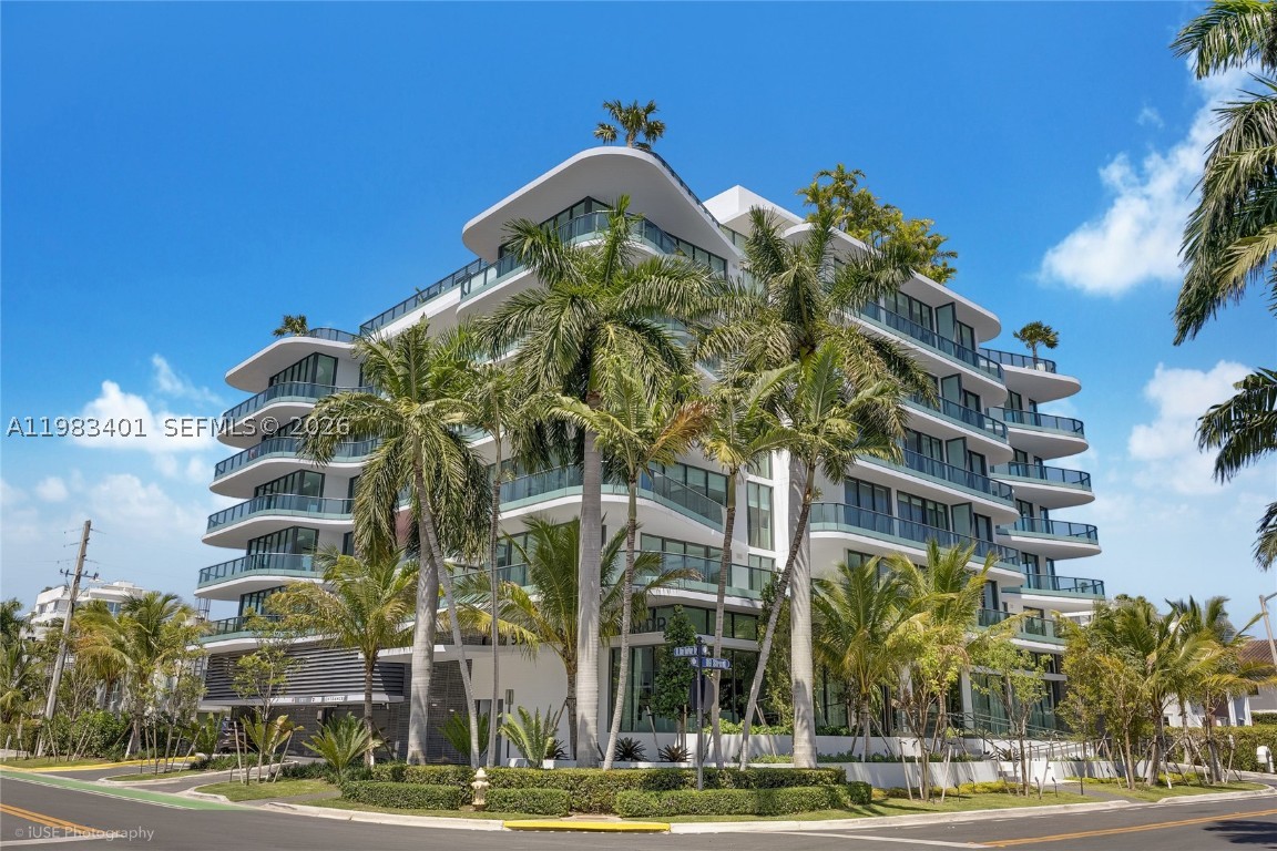 9901 W Bay Harbor #506, Miami, FL, 33154 - Investment Condo. Photo #1