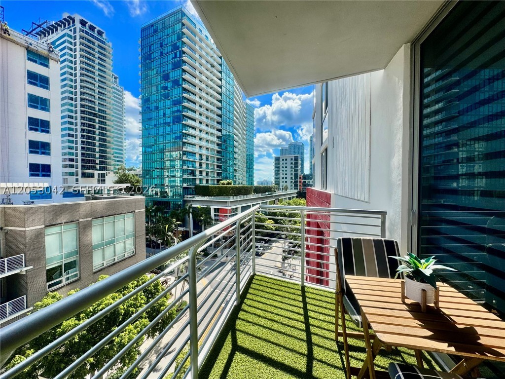 90 NE 32 #613, Miami, FL, 33137 - Investment Condo. Photo #1