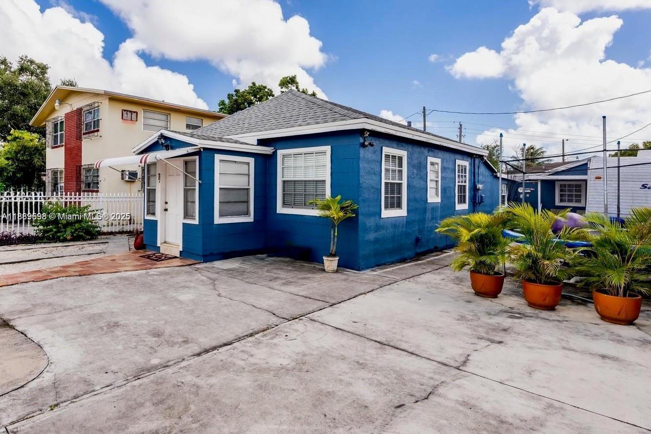 27 SW 55th Ave Rd, Miami, FL, 33134 - Investment Single Family Home. Photo #1
