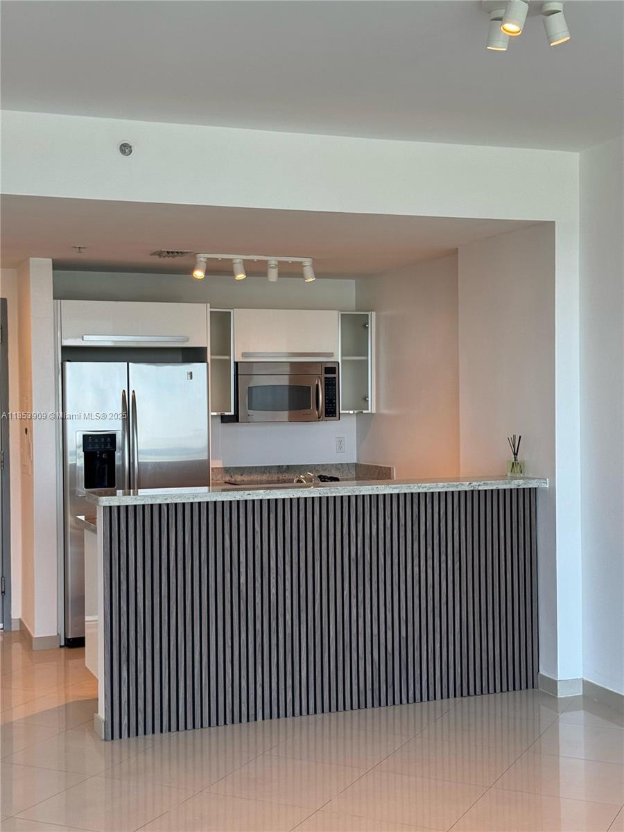 601 NE 36th St #1205, Miami, FL, 33137 - Investment Condo. Photo #1