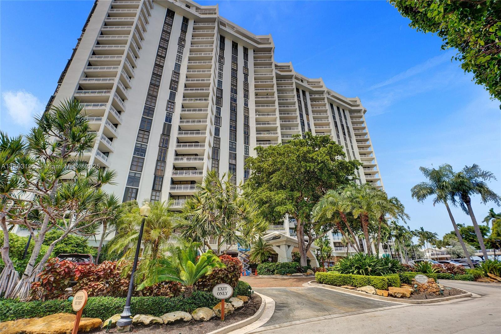 4000 Towerside Ter #PH9, Miami, FL, 33138 - Investment Condo. Photo #1