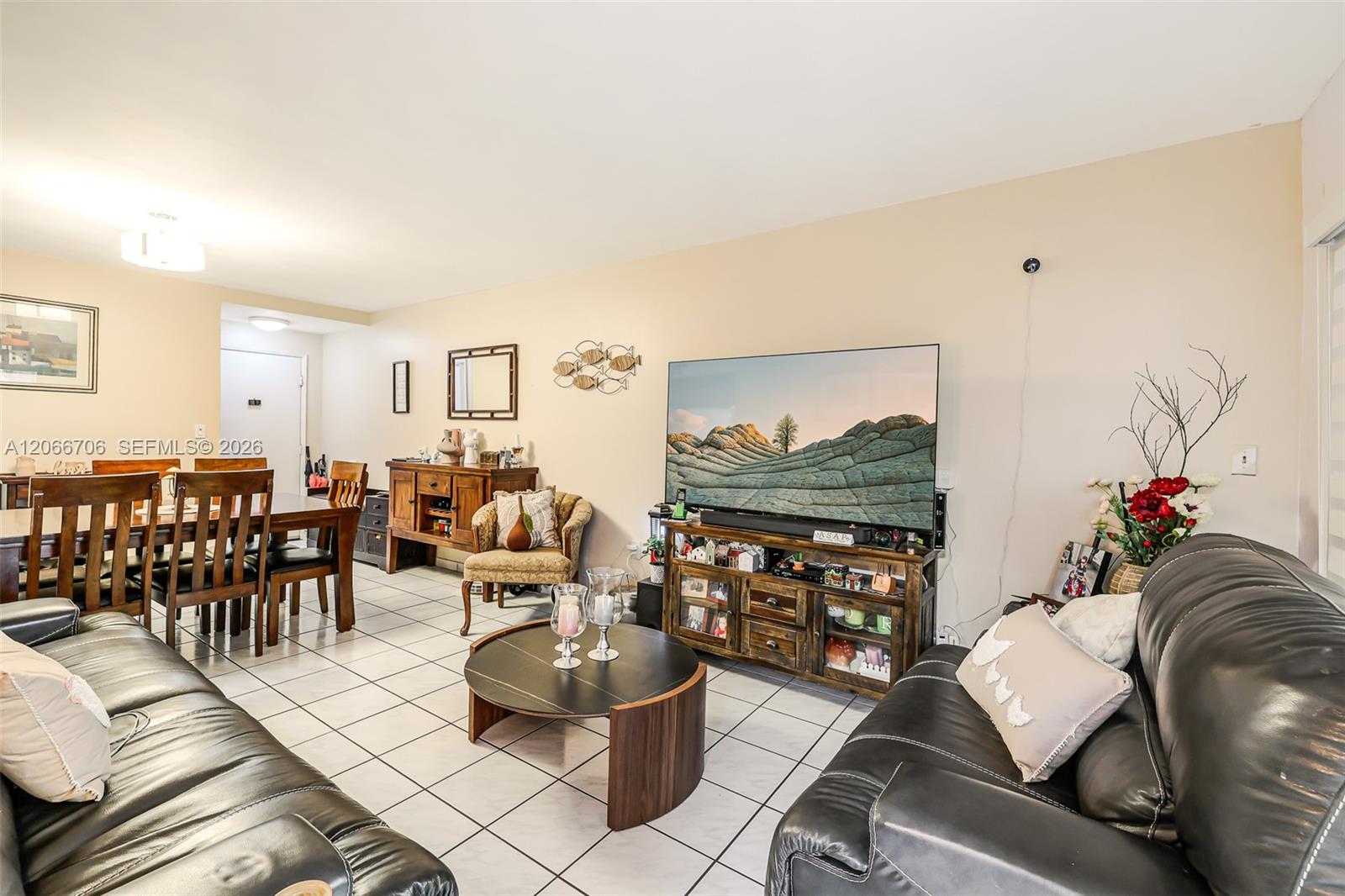 10245 NW 9th St #102-9, Miami, FL, 33172 - Investment Condo. Photo #1