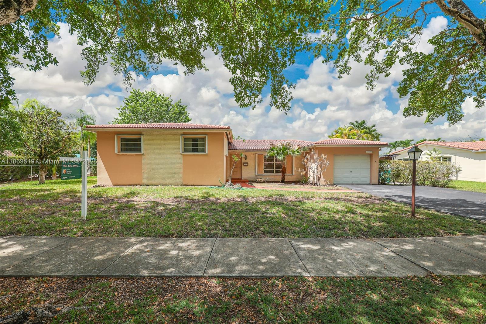 10420 SW 102nd Ave, Miami, FL, 33176 - Investment Single Family Home. Photo #1
