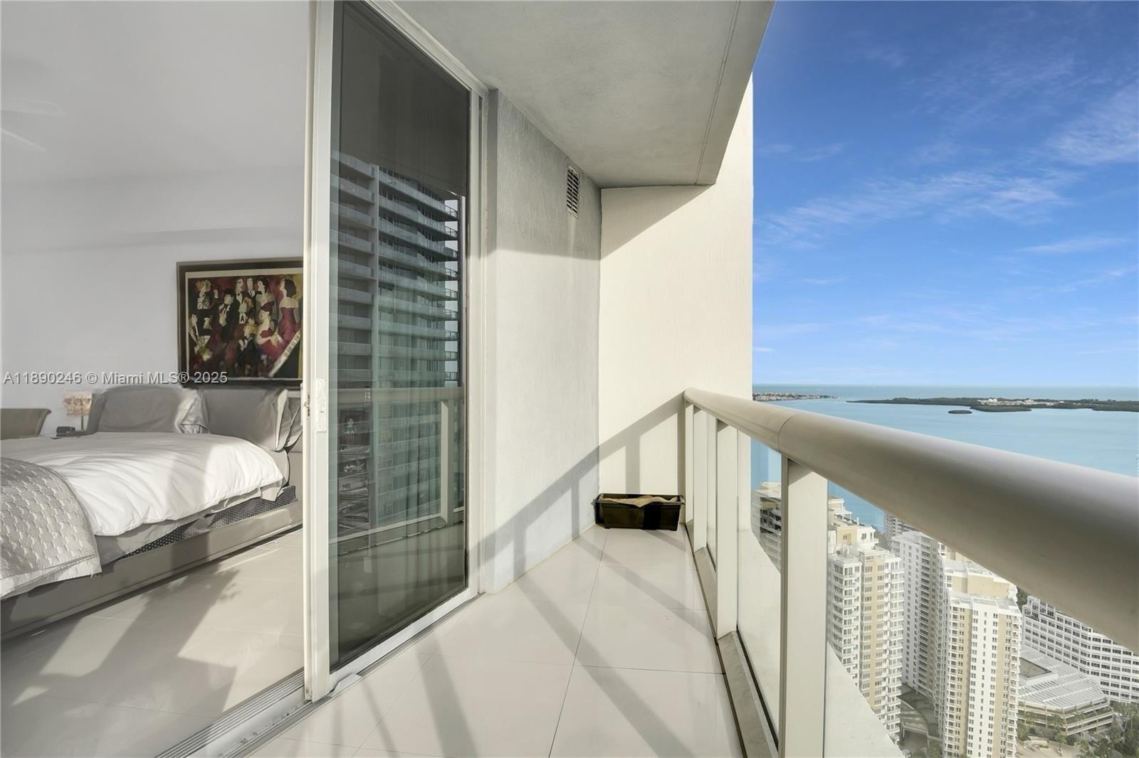 475 Brickell Ave #4711, Miami, FL, 33131 - Investment Condo. Photo #1