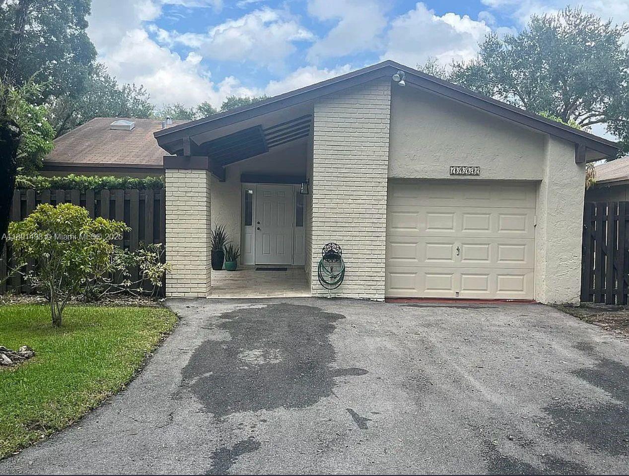 13352 SW 108th St Cir, Miami, FL, 33186 - Investment Single Family Home. Photo #1