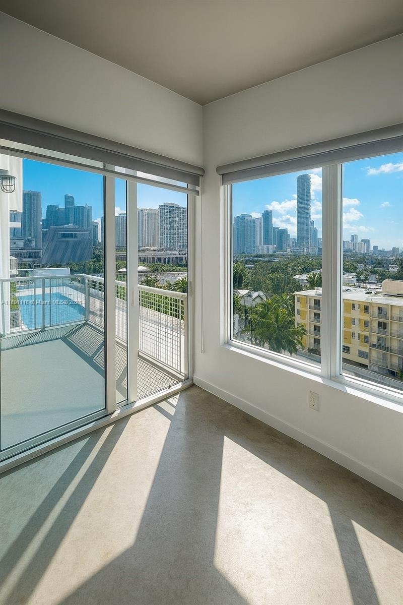 10 SW South River Dr #811, Miami, FL, 33130 - Investment Condo. Photo #1