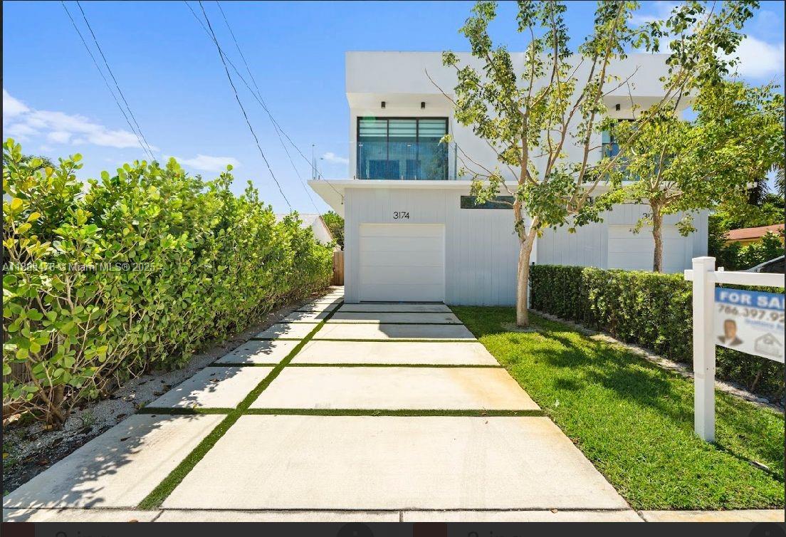 3174 SW 23rd TER, Miami, FL, 33145 - Investment Townhome. Photo #1