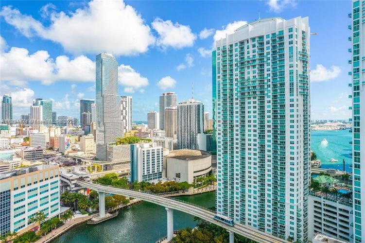 31 SE 5th St #4016, Miami, FL, 33131 - Investment Condo. Photo #1