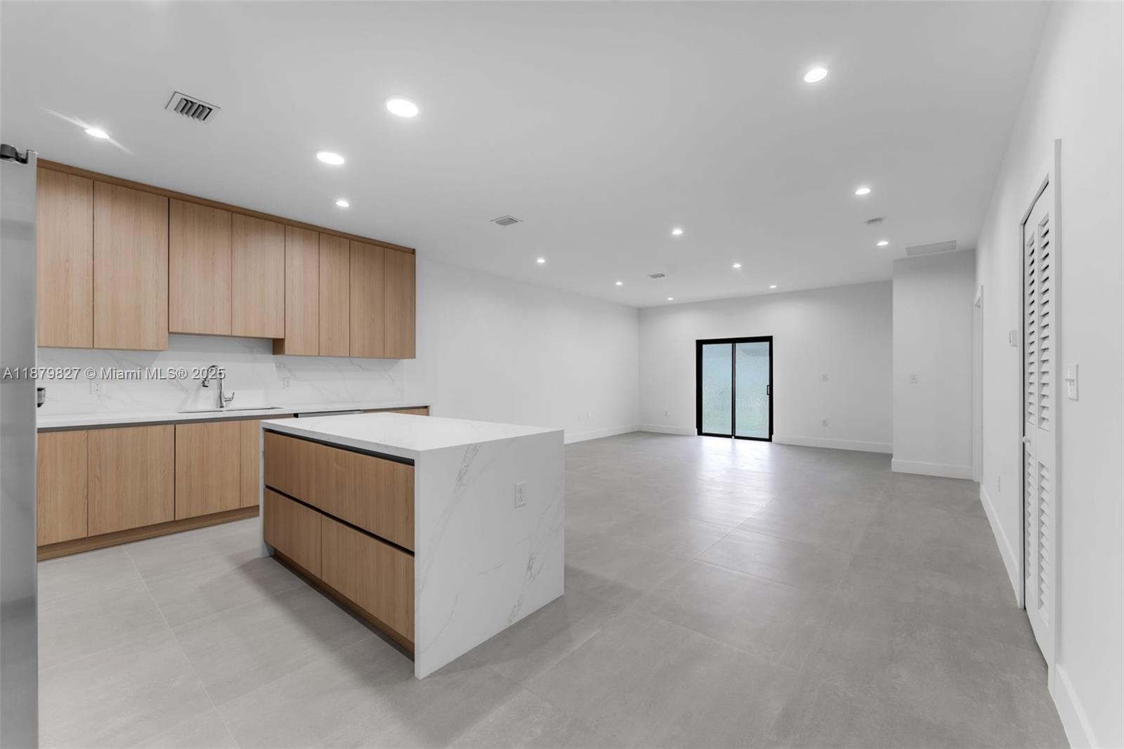 12101 SW 93rd st, Miami, FL, 33186 - Investment Townhome. Photo #1