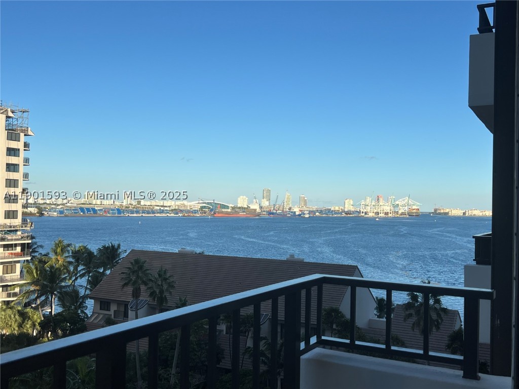 520 Brickell Key #A900, Miami, FL, 33131 - Investment Condo. Photo #1