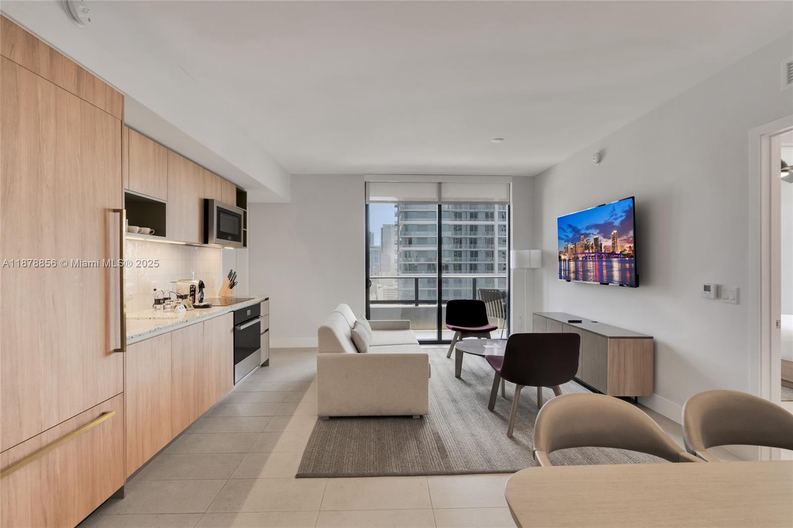 601 NE 1st Ave #2405, Miami, FL, 33132 - Investment Condo. Photo #1