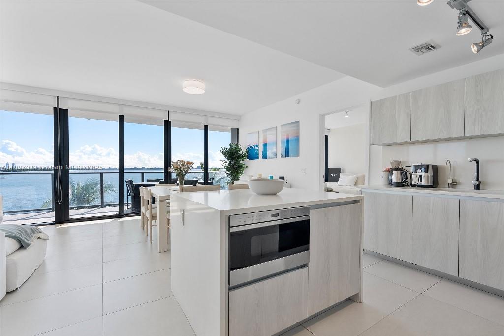 3131 NE 7th Ave #306, Miami, FL, 33137 - Investment Condo. Photo #1