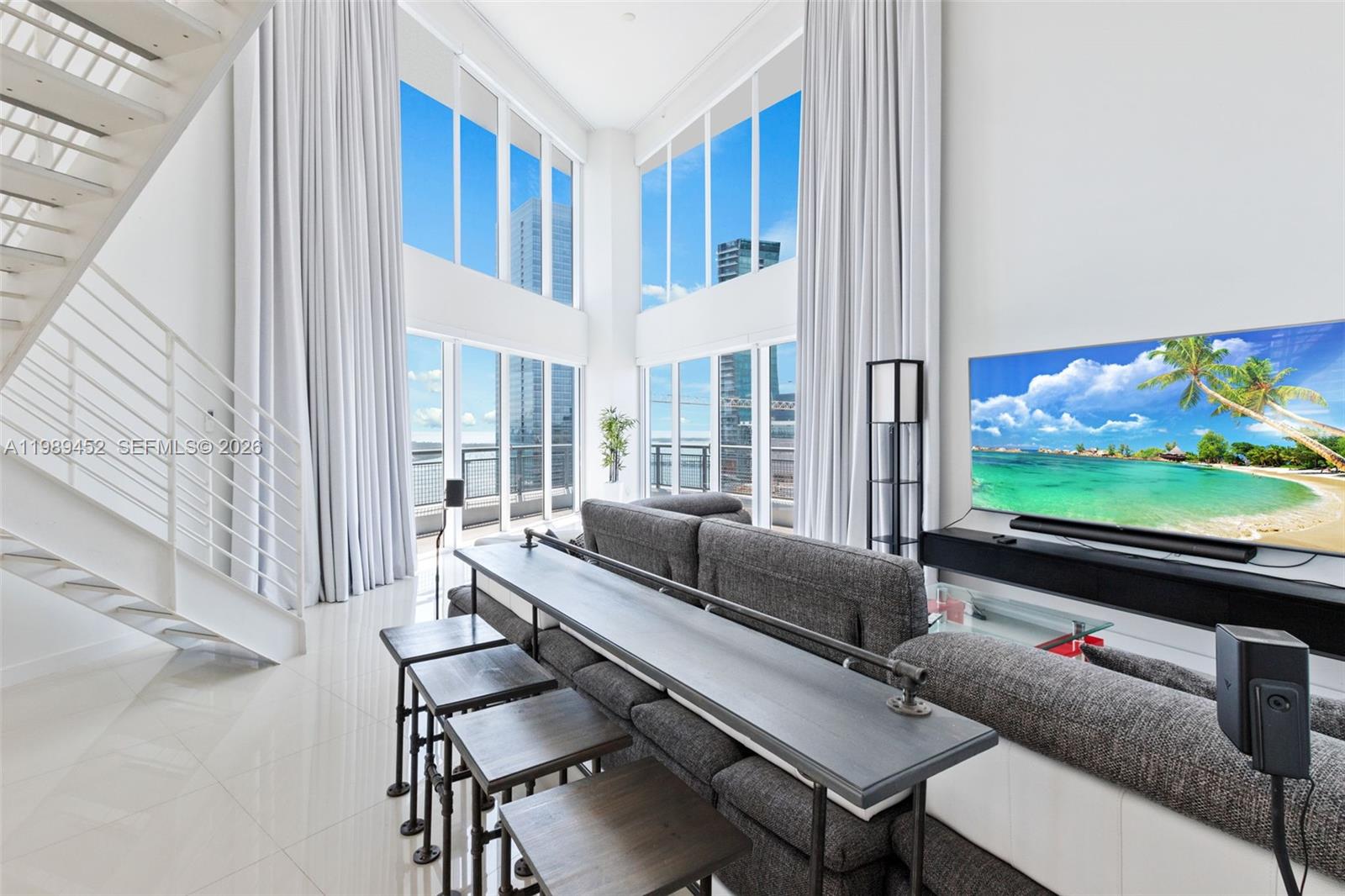 60 SW 13th #3800, Miami, FL, 33130 - Investment Condo. Photo #1