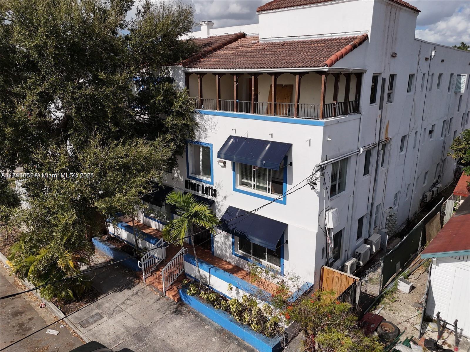1021 NW 3rd St #305, Miami, FL, 33128 - Investment Condo. Photo #1
