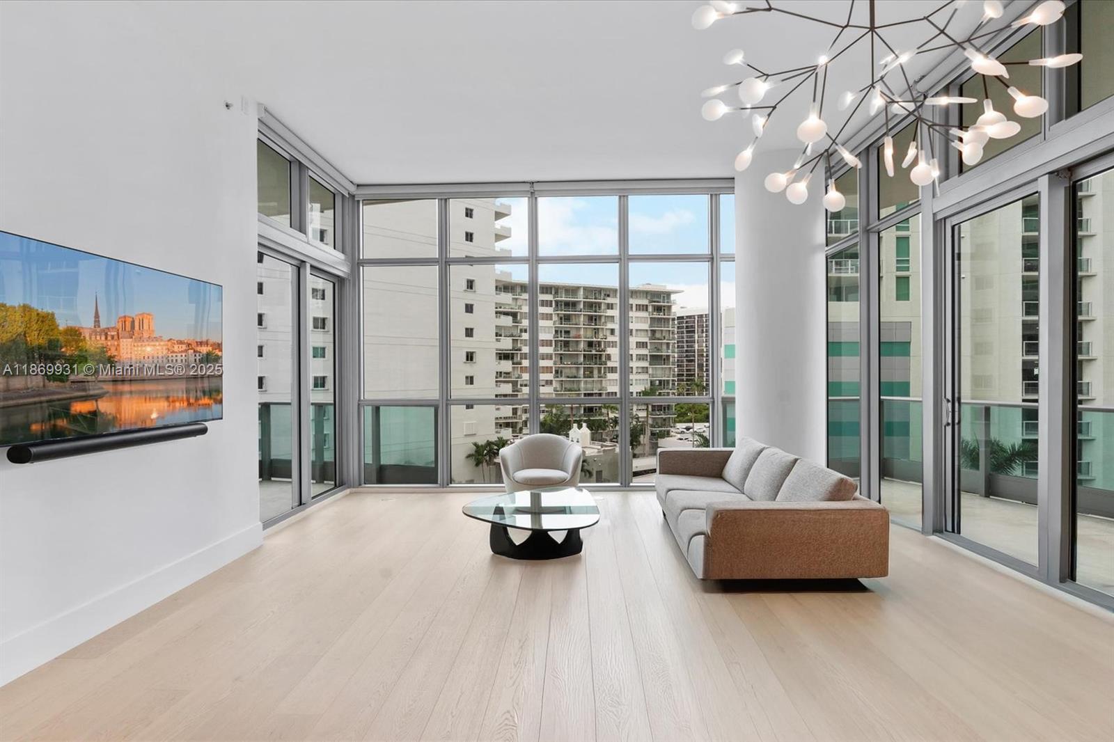 1331 Brickell Bay Dr #608, Miami, FL, 33131 - Investment Condo. Photo #1