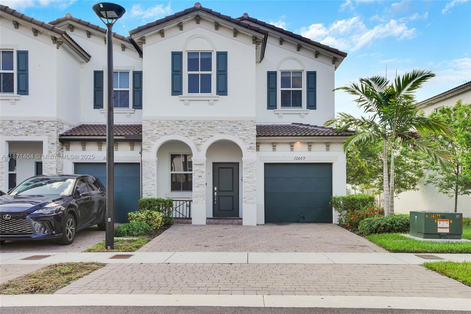 12609 NW 23rd Pl, Miami, FL, 33167 - Investment Townhome. Photo #1