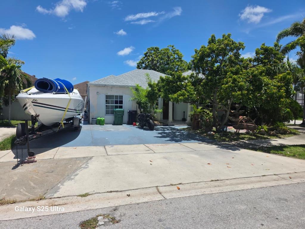 15931 SW 143RD, Miami, FL, 33177 - Investment Single Family Home. Photo #1