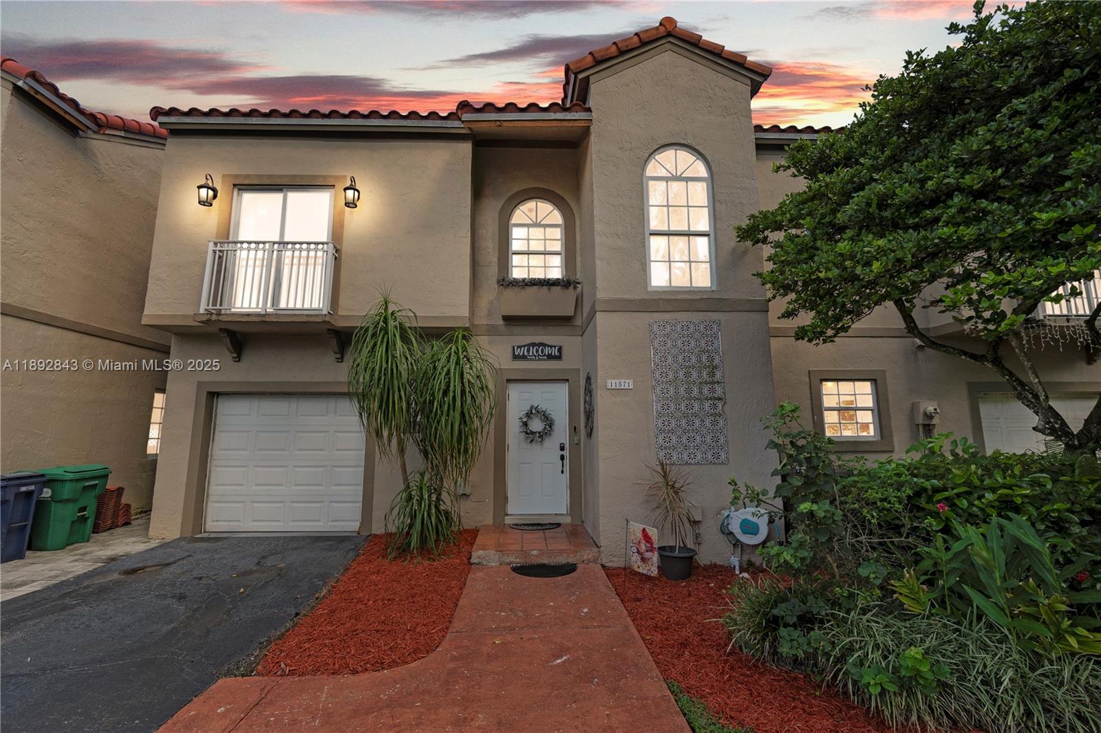 11571 SW 148th Ct, Miami, FL, 33196 - Investment Townhome. Photo #1
