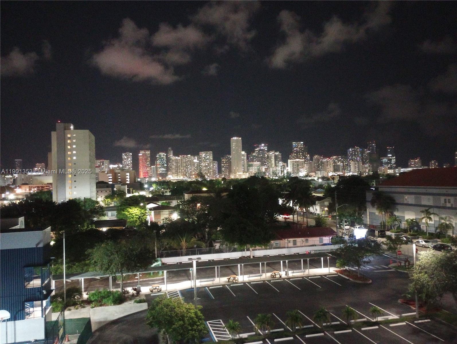 199 SW 12th Ave #519-B, Miami, FL, 33130 - Investment Condo. Photo #1