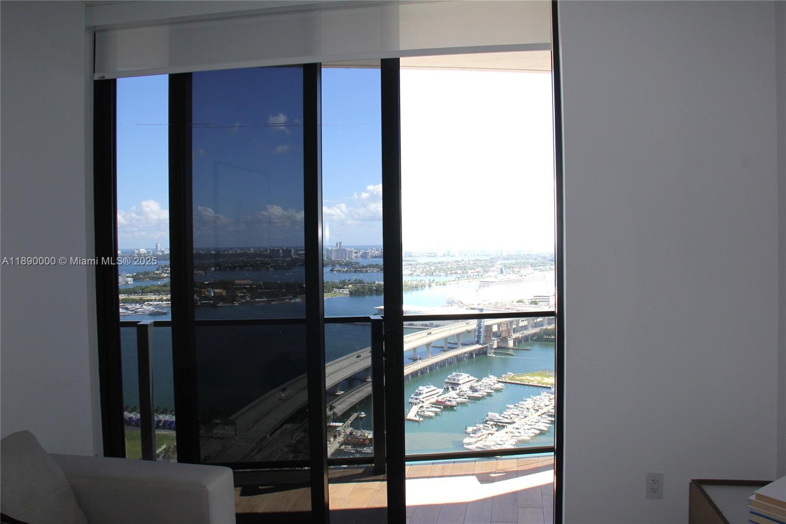 398 NE 5th St #3310, Miami, FL, 33132 - Investment Condo. Photo #1