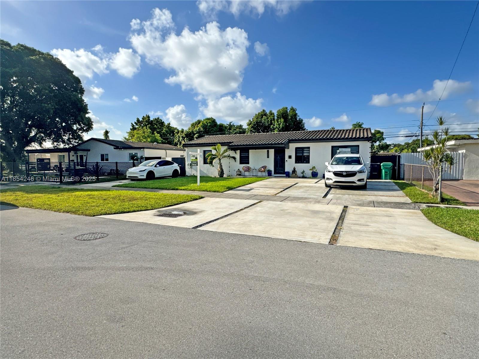 7580 SW 29th St, Miami, FL, 33155 - Investment Single Family Home. Photo #1