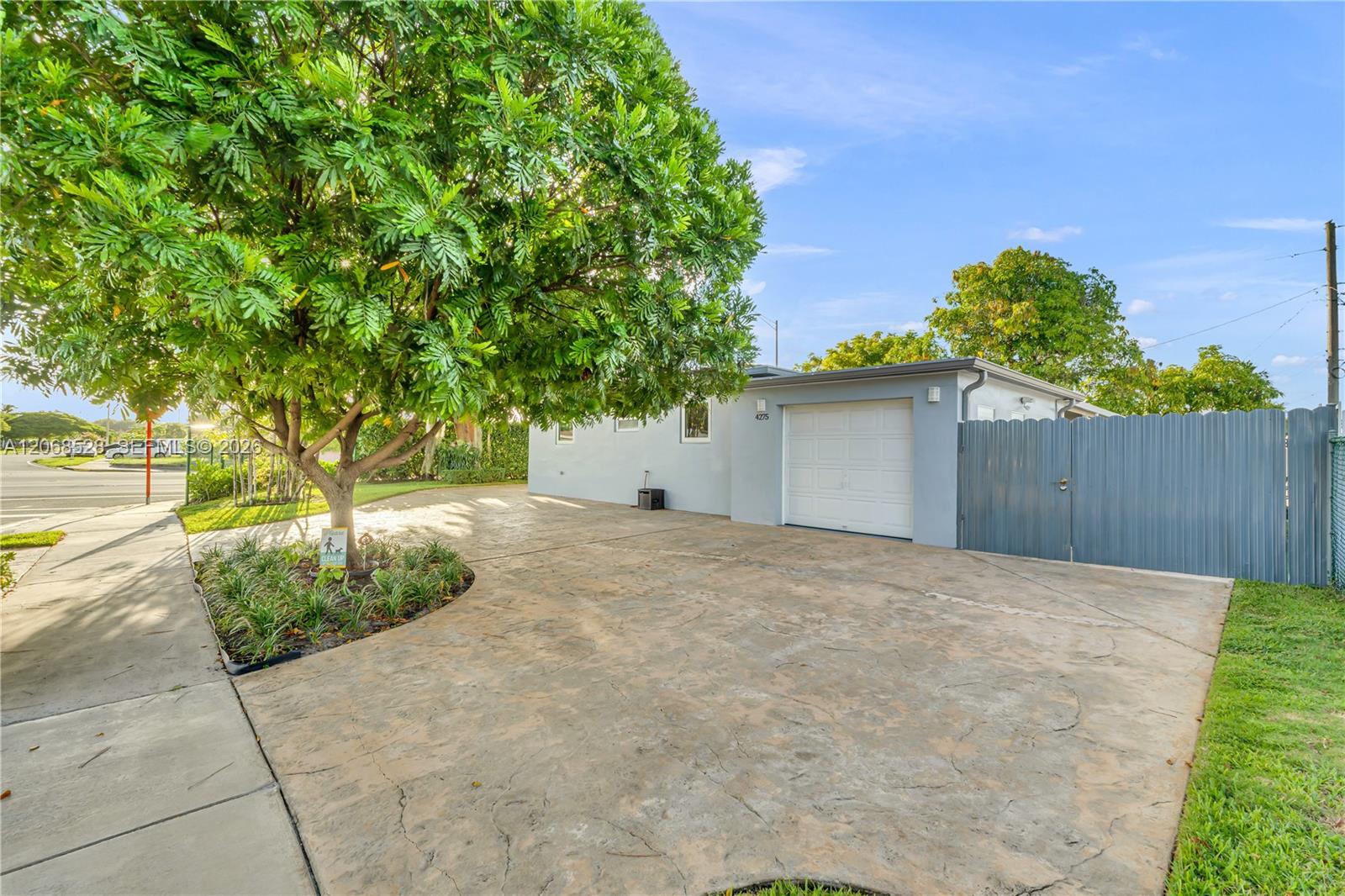 4275 SW 87th, Miami, FL, 33165 - Investment Single Family Home. Photo #1