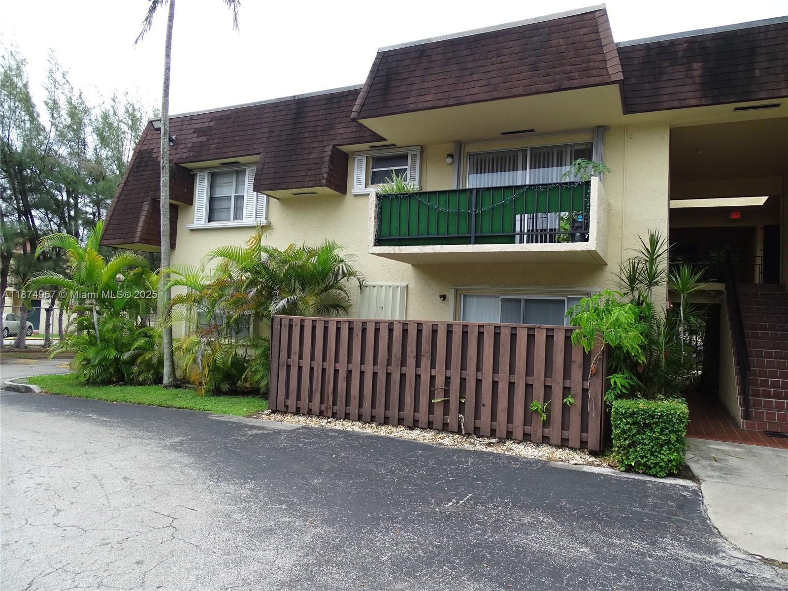 13730 SW 90TH AVE #16-8, Miami, FL, 33176 - Investment Condo. Photo #1